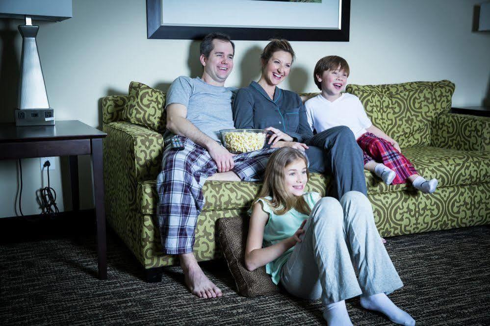 Homewood Suites By Hilton West Fargo/Sanford Medical Center Экстерьер фото